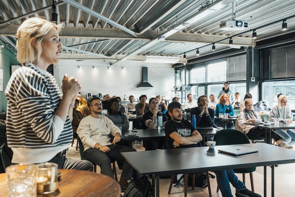 Transform your seasonal offerings: a comprehensive seo guide for uk fashion boutiques to harness the power of instagram reels